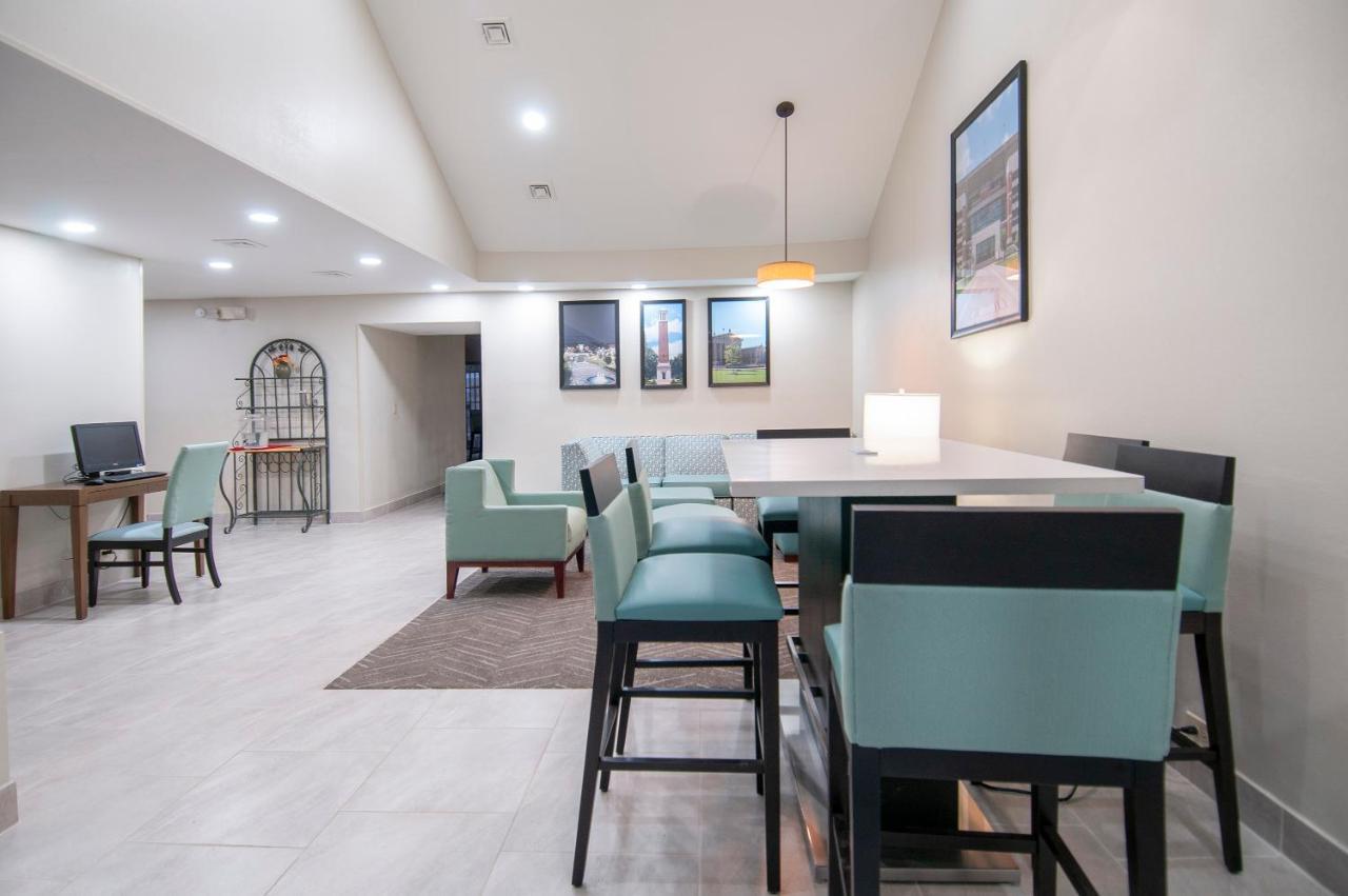 Motel Baymont By Wyndham Tuscaloosa Esterno foto