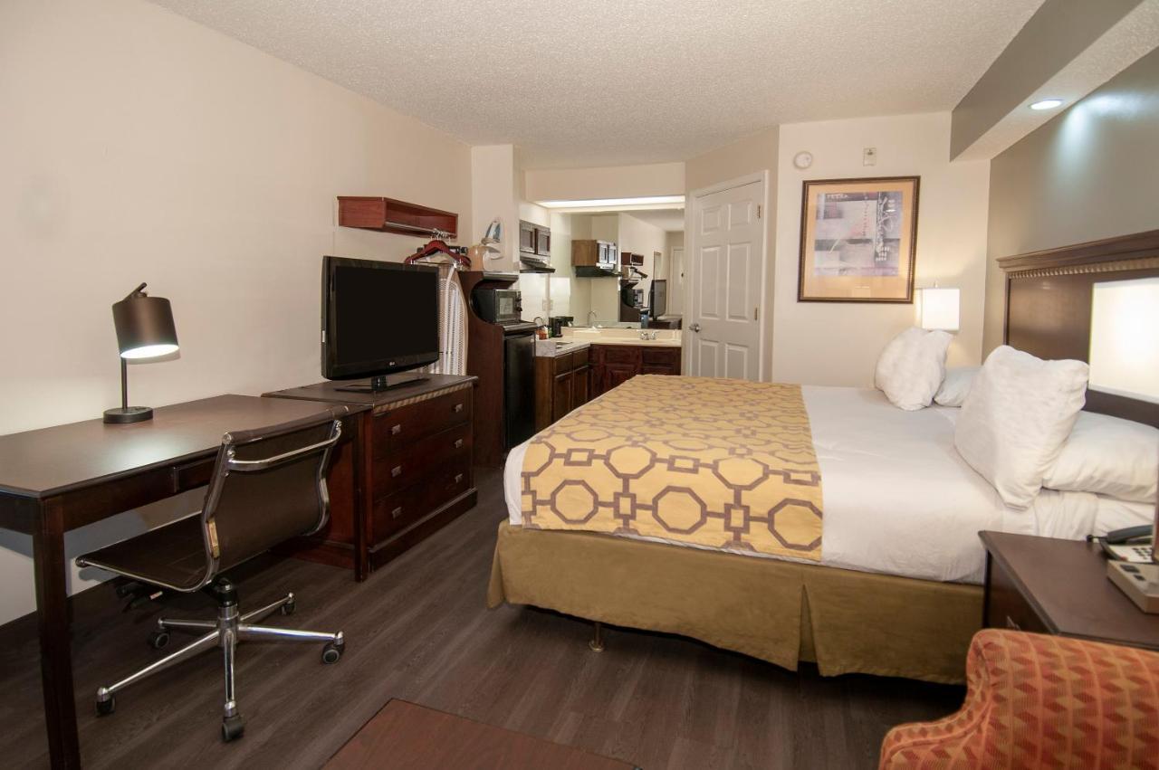 Motel Baymont By Wyndham Tuscaloosa Esterno foto